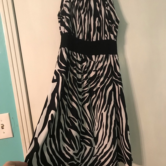 Zebra Print Casual Land Size M Dress - Picture 2 of 4